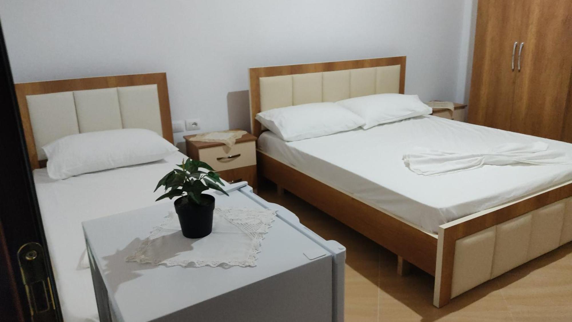 Dino Guest House Gjirokastër Extérieur photo