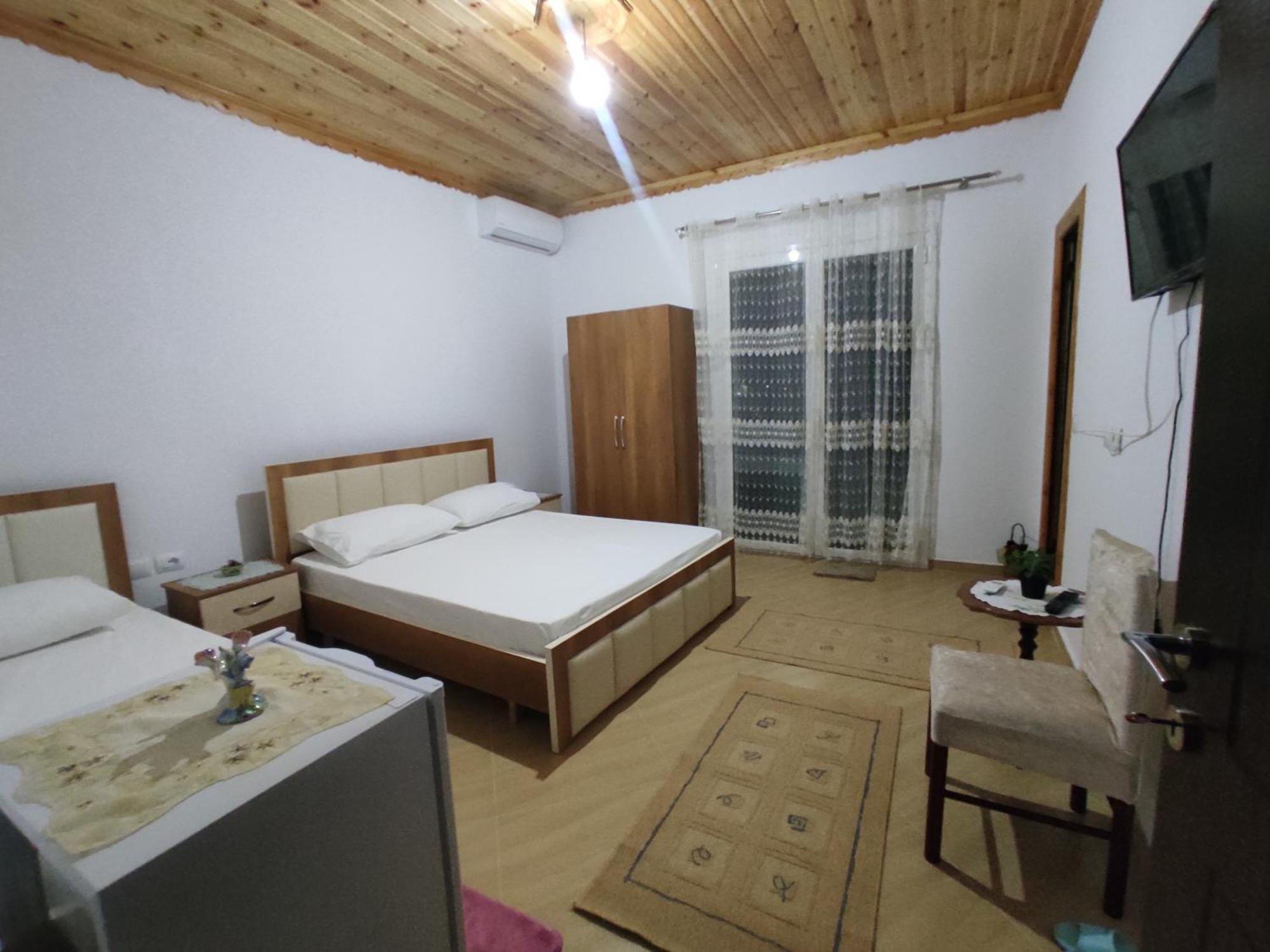 Dino Guest House Gjirokastër Extérieur photo